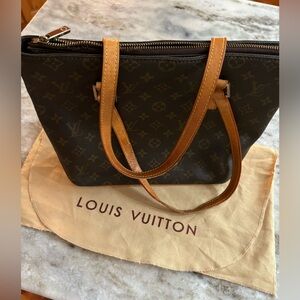 Louis Vuitton purse